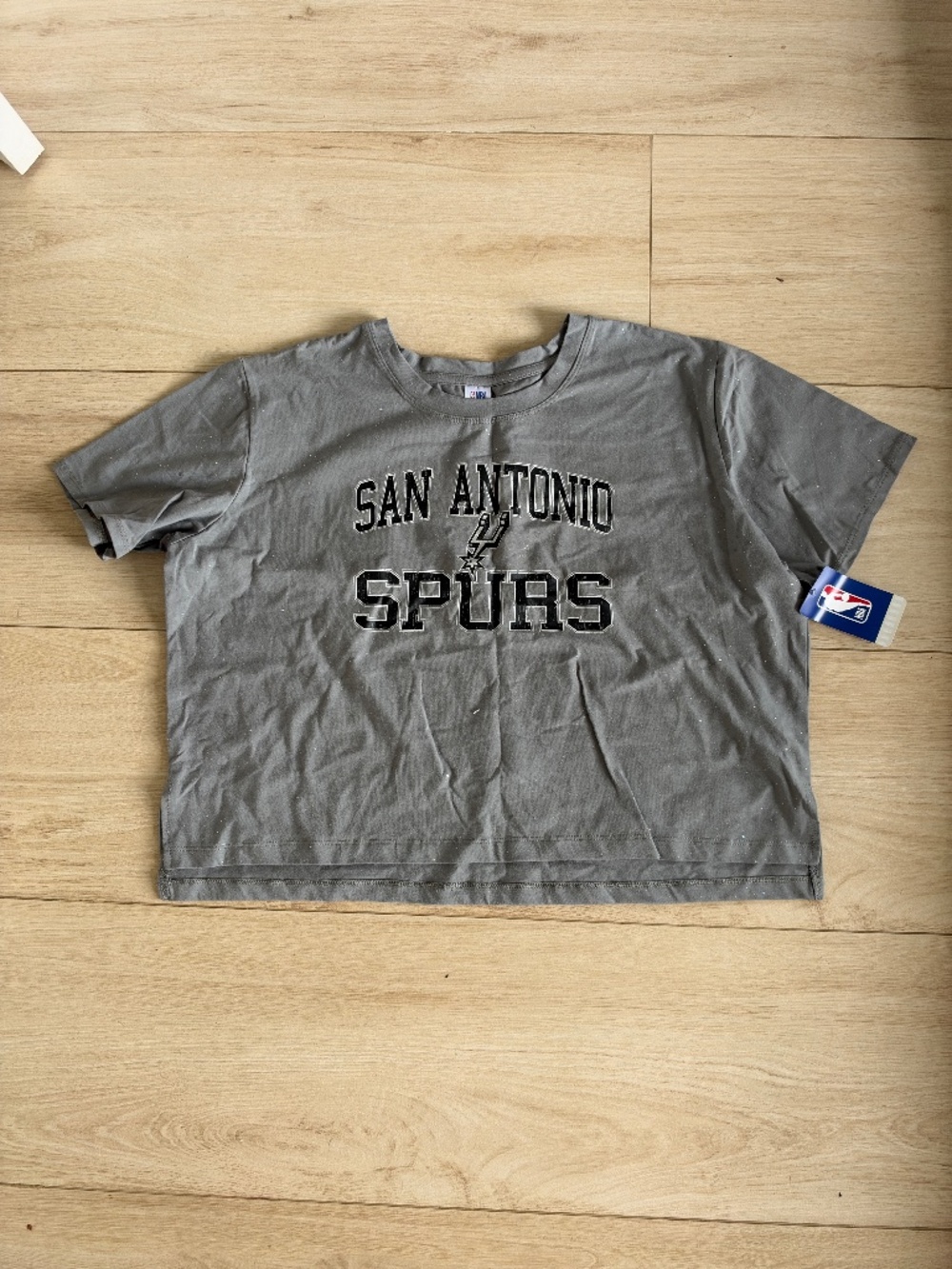 San Antonio Spurs Womens Cropped Glitter Grey Tee - L